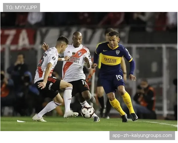 博卡球员抗压选位不佳,空档被放大,博卡vs 博卡球员抗压选位不佳,空档被放大,博卡vs